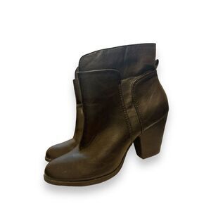 90s Vintage Nine West sz 7.5 Womens Black Round Toe Chunky Heel Boots Chic Edgy